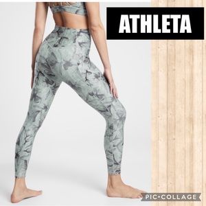 NWT ATHLETA Salutation Stash Pocket 2 7/8 Tight XS